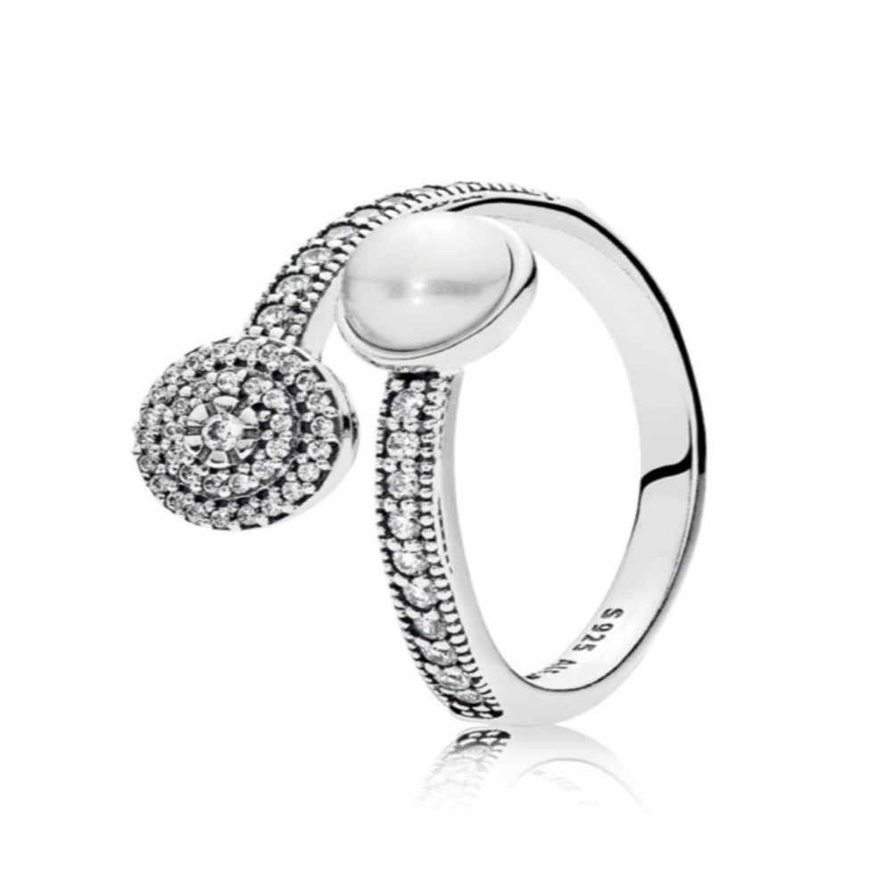 Pandora White Pearl & Zirconia Ring